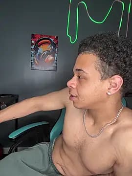 l-laross live cam