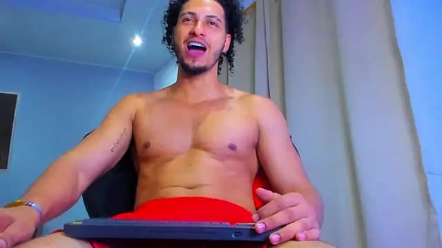 Kris_Khalifa69 live cam