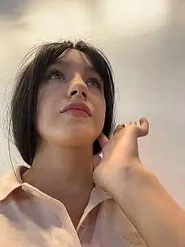 MiaTee live cam