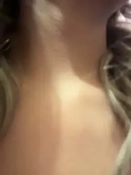 MaelyClaire live cam