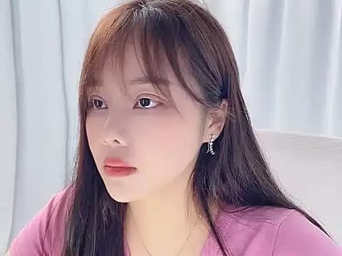 Qingqing19 live cam