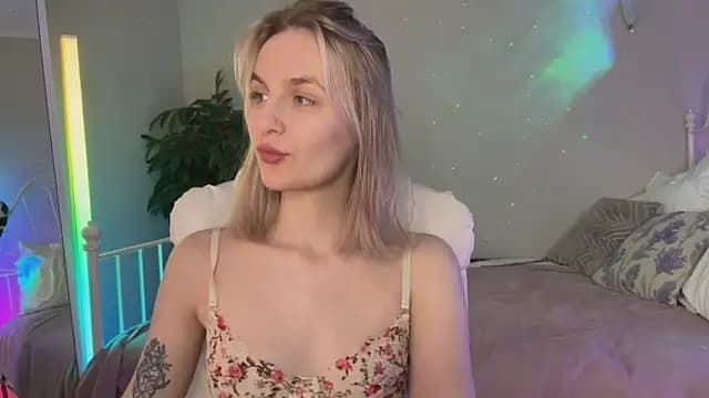 _Vikky_Moon_ live cam