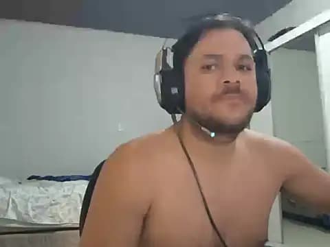 Miguelion2308 live cam