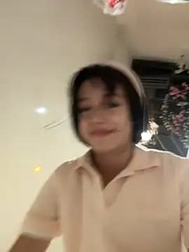 MiaTee live cam