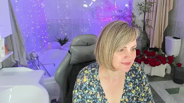 BettyGibsonn live cam