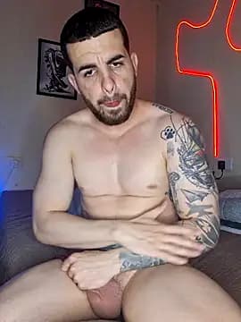 Cubanotatuado live cam