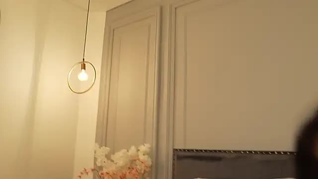 IrisBaker live cam