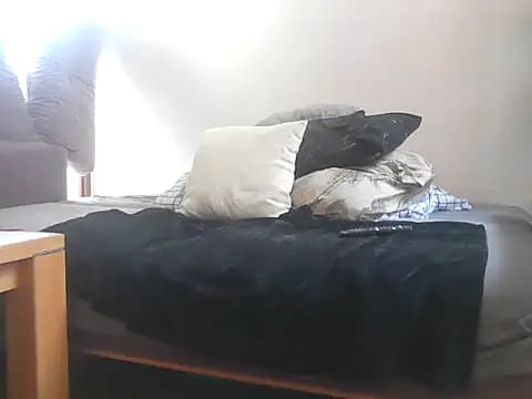 Nicetomeetyoubb live cam on Stripchat
