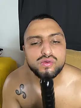 JuanRoyal_Ass live cam on Stripchat