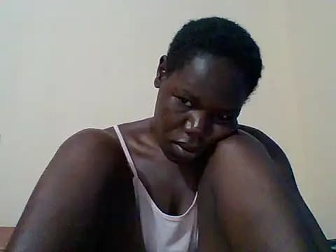 Blacksexyqueen24 live cam