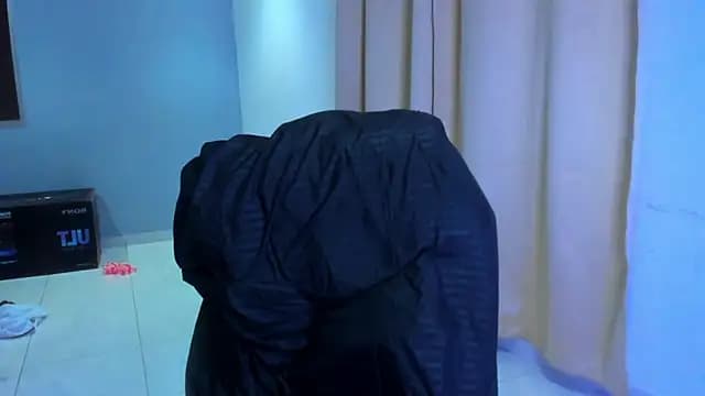 Kris_Khalifa69 live cam