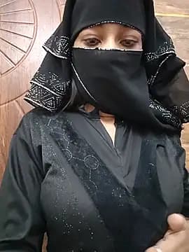 Noorkhatoon live cam