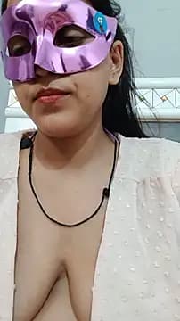 Shivani_hotty live cam