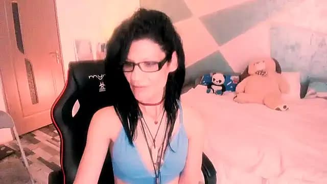 SweetSin40 live cam