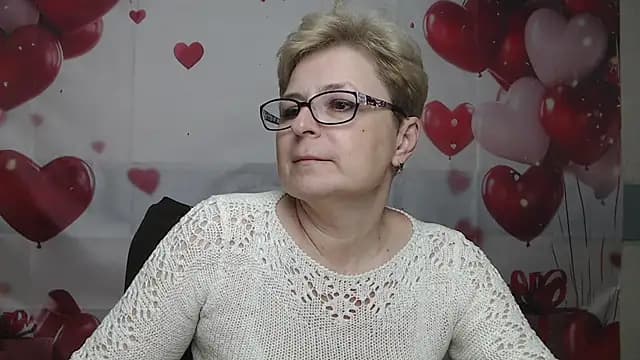 EmiliaGree live cam
