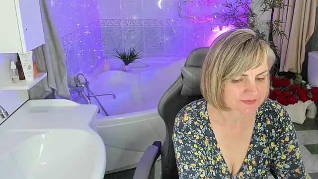BettyGibsonn live cam
