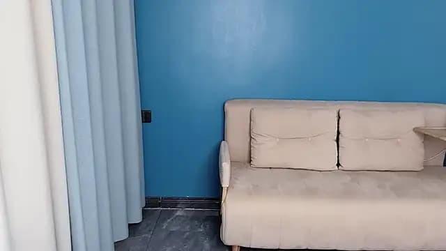 ella55- live cam