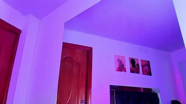 MaxPower003 live cam