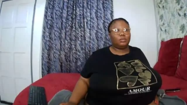 DAIRYBELLELIZxx live cam
