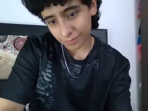 LatinHeatX22 live cam