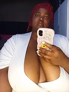 ChubbyLucia live cam