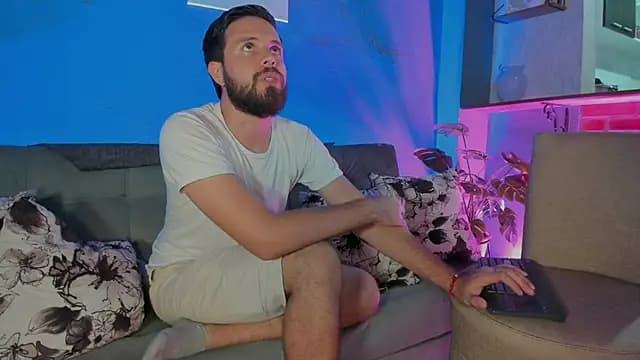 ETHAN_ADAM live cam