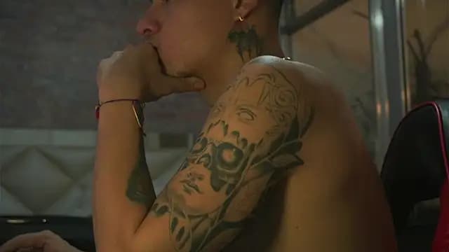 AlphaMasterXxx live cam