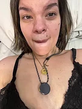 Zyrella live cam