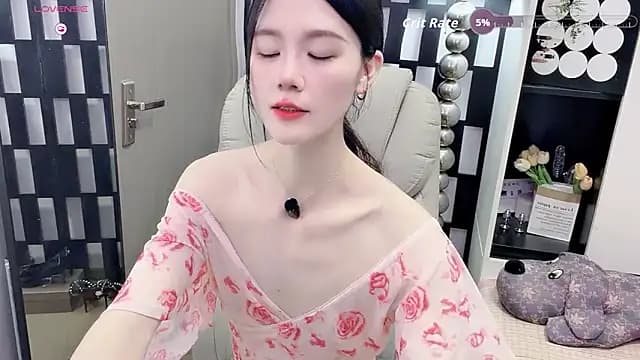 Yueyue-MM live cam