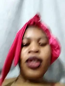 Cherrydollx live cam
