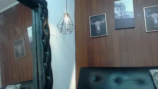 Assly_Love live cam on Stripchat