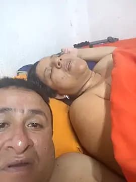 DosAlmasArdientesED live cam