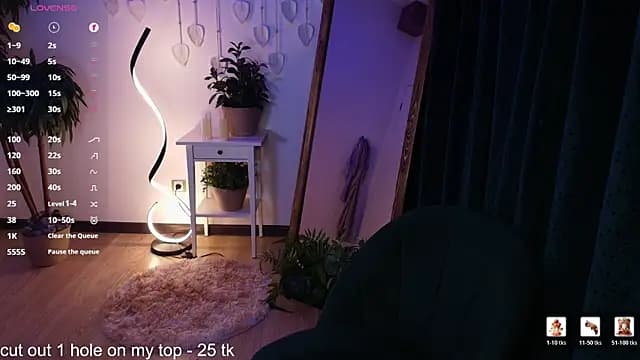 margeriTirell live cam on Stripchat