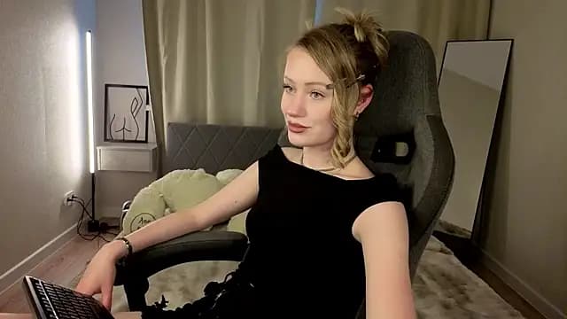 EvaHamilton live cam