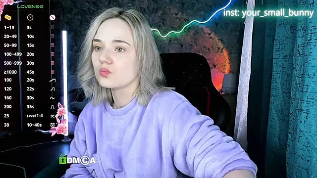 Your_small_bunny live cam