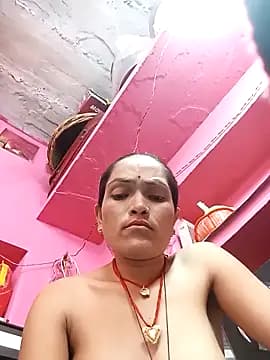 Sonam15884 live cam