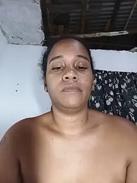 EbonyHorrny live cam