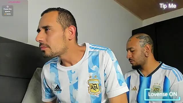 jhonyalzate2 live cam