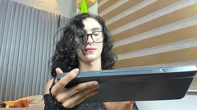 Shammy_rosse live cam