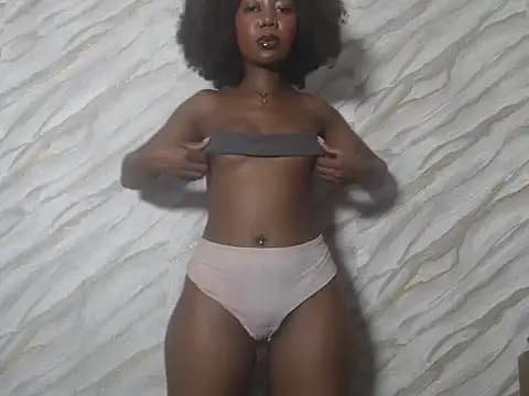 SpicyMackenzie22 live cam