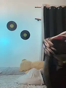 miacanela_xo live cam on Stripchat