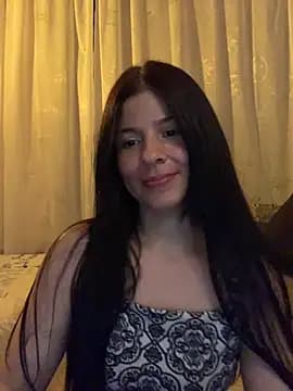 Estefani_32 live cam