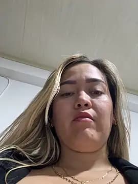 Danielavegax live cam