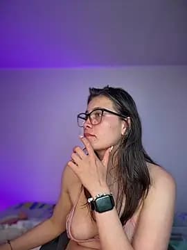 aurora_divine live cam