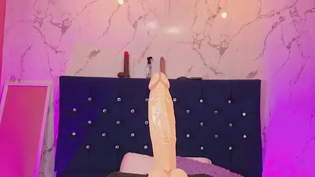 Dakotaa_Johnson live cam