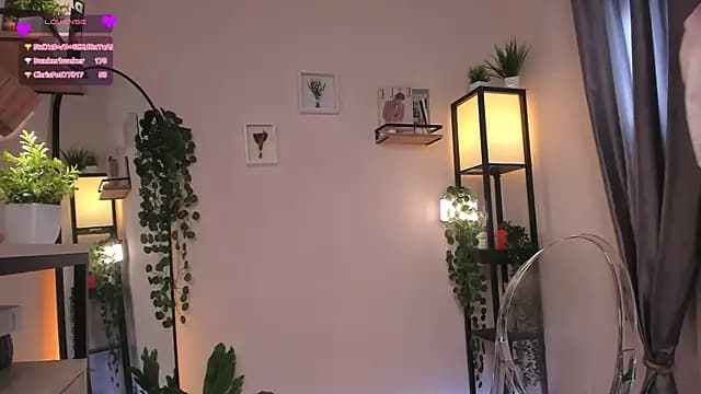 Lella_Ryann_ live cam