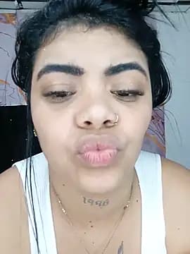 luxuryluna live cam