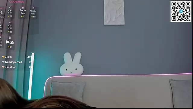 Malika_Lisan live cam