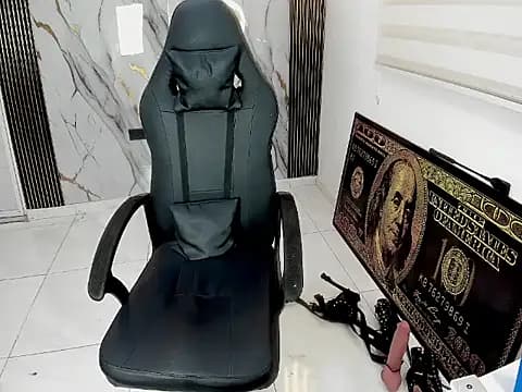 queen_findom1 live cam