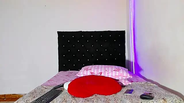 valen_colombian69 live cam